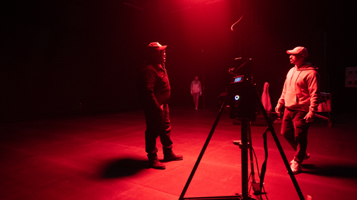 tournage plateau lumière rouge